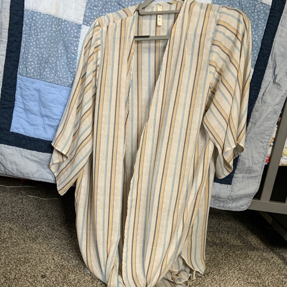 Lightweight Striped Duster kimono in Cream, Blue & yellow